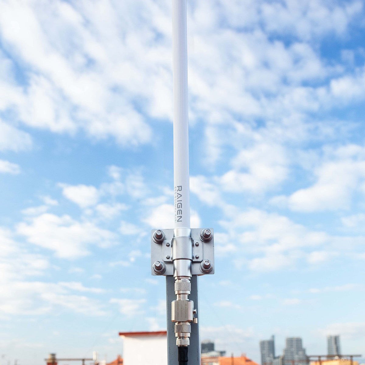 915 MHz Omni-Directional Antenna 43.3in with Lightning Arrestor N45652